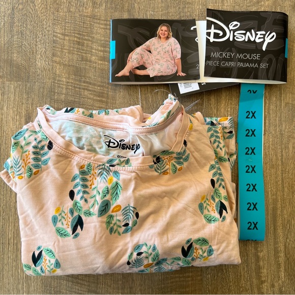 🆕 NWT Disney two piece pale pink floral Mickey Mouse capri pajamas set 2XL - Picture 4 of 5